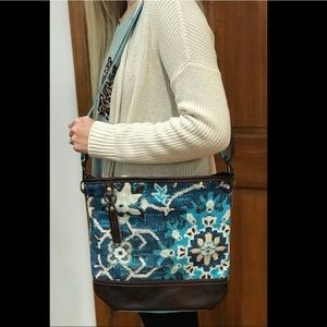 Myra Spirited Shoulder Bag